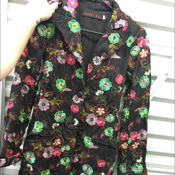 Johnny Was Jackets & Blazers - Johnny Was embroidered trench jacket